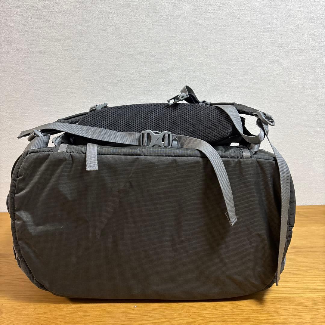 美品　モンベル　ドッグキャリングバッグ　ペットキャリーバッグＬ