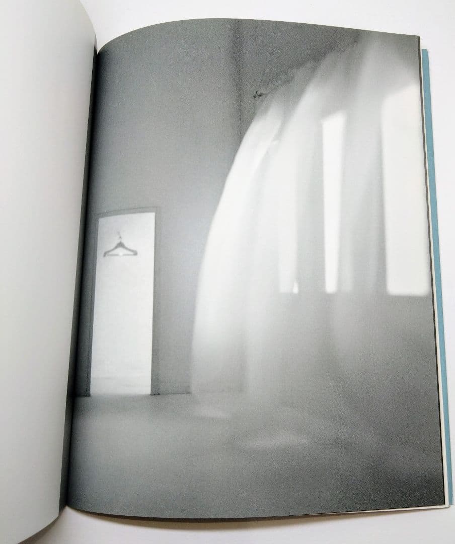 明るい部屋の中で : 寺田真由美作品集