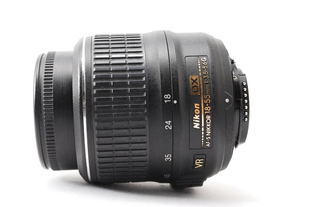 ショット数少✨美品✨Nikon D3300✨ダブルレンズ　スマホ転送　一眼レフ