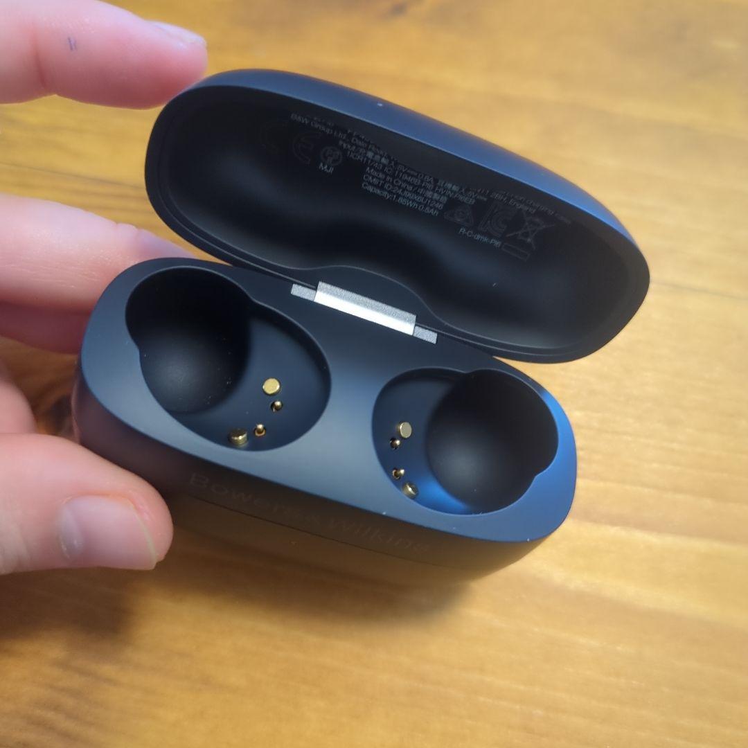 Bowers & Wilkins Pi6 ワイヤレスイヤホン　ケースのみ
