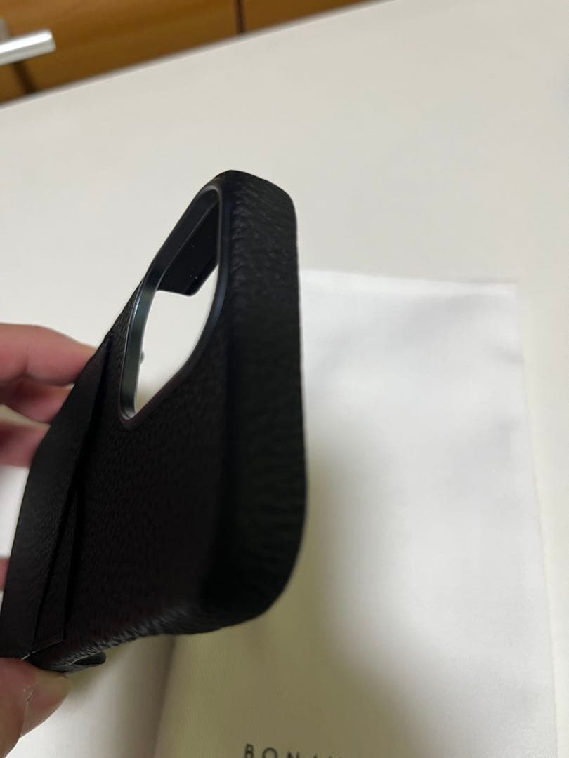 BONAVENTURA iPhone16用ケース ブラック