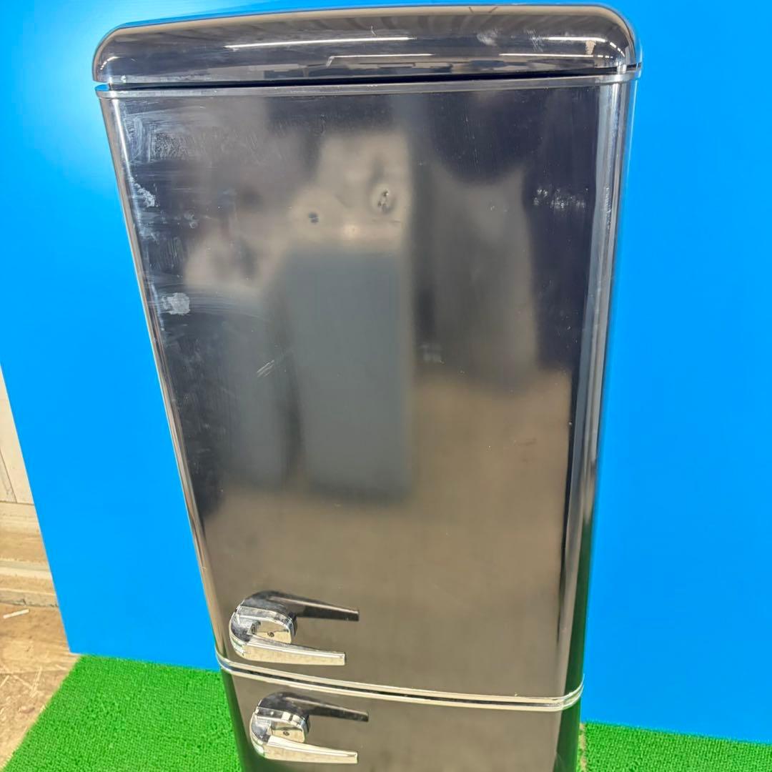 745レトロデザイン冷蔵庫！！　小型　一人暮らし　2ドア　右開き　ブラックカラー