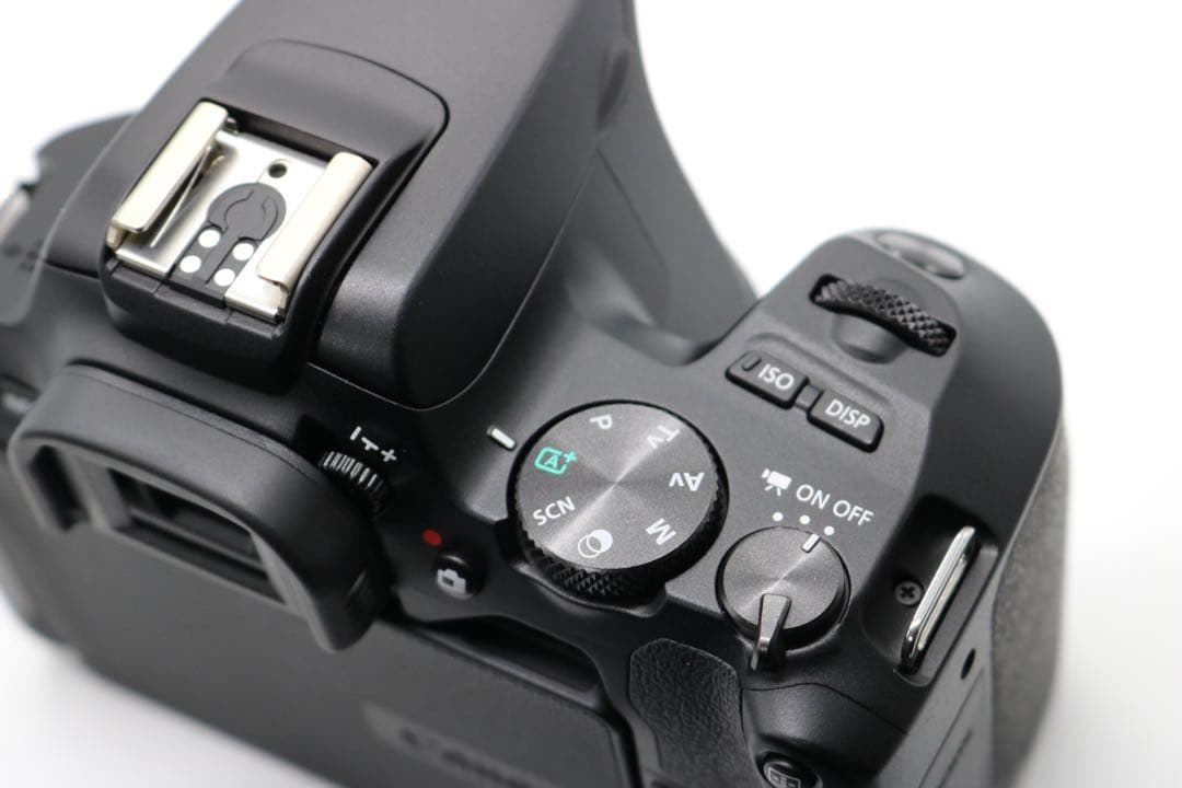 ボディ新品級 【Canon EOS Kiss X10 ダブルレンズセット】