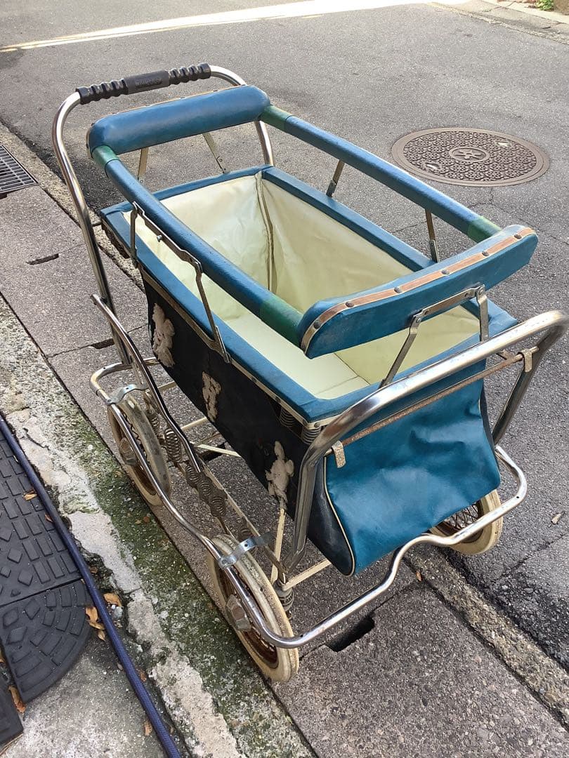 アンティーク 昭和レトロベビーカー ペットカー青とクリーム色