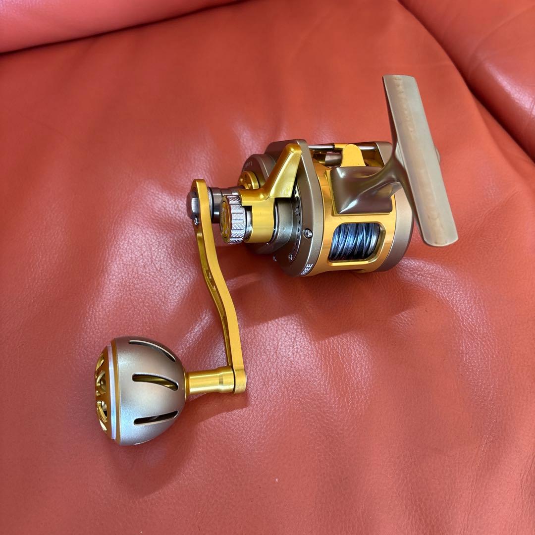 ninja 左巻き アルテマ ゼノリール　ベイトリール レバードラグ