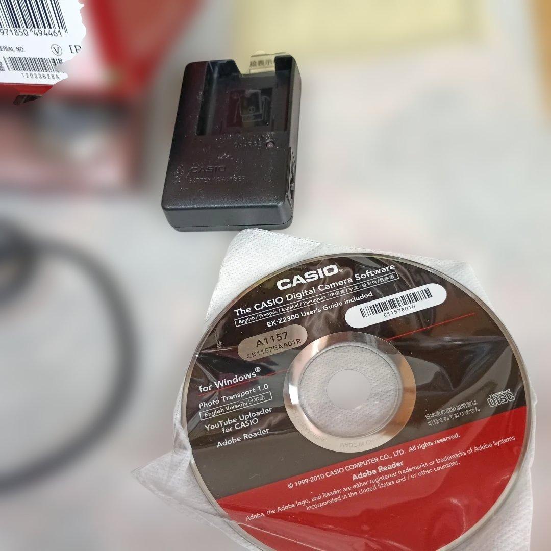 美品　CASIO カメラ　EX-Z2300 充電器　箱　ピンク コンデジ　動作品