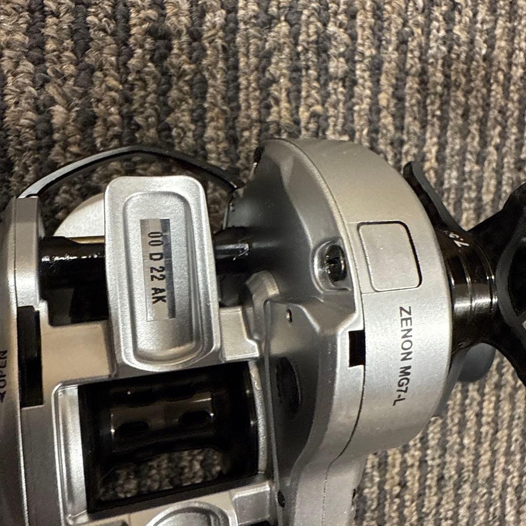 アブ　ゼノン MG7 左ハンドル　Abu Garucia ZENON MG7-L