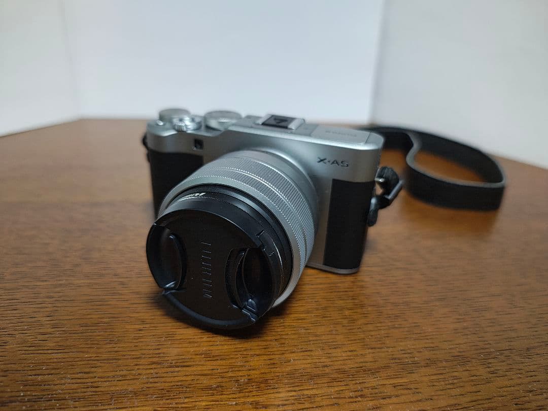 Fujifilm X-A5 ミラーレス一眼 15-45mm　シルバー