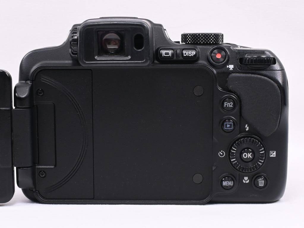 ニコン　Nikon COOLPIX B700