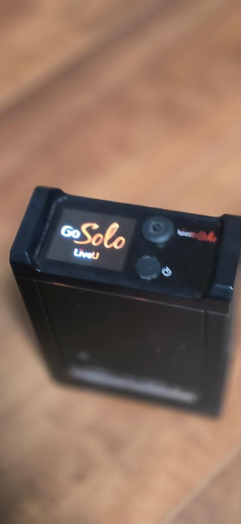 Liveu Solo HD（付属品およびバッテリーパックを含む）