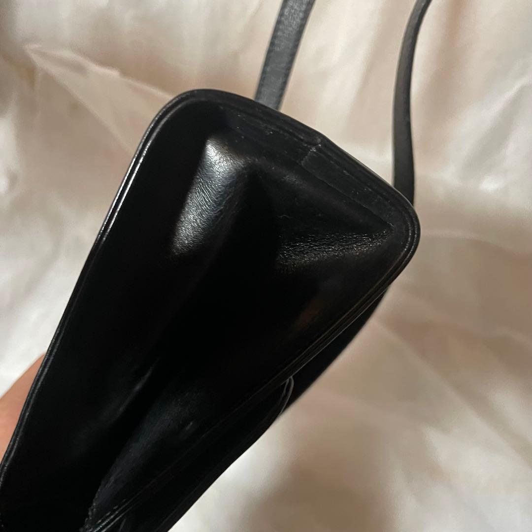 フェラガモ　ガンチーニ　ミニショルダーバッグ