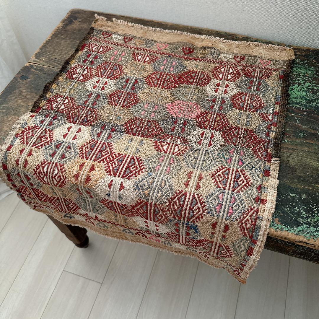 トルコ ヴィンテージラグ 955 レア ベージュ ブルー ピンク オールドキリム