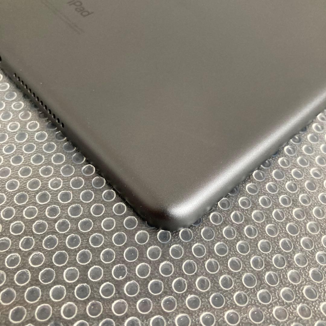 3370【早い者勝ち】iPad7 第7世代 32GB WIFIモデル☆