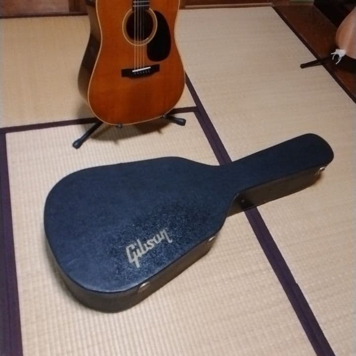 アコースティックギター　カスタム　D-18　ハードケース付き