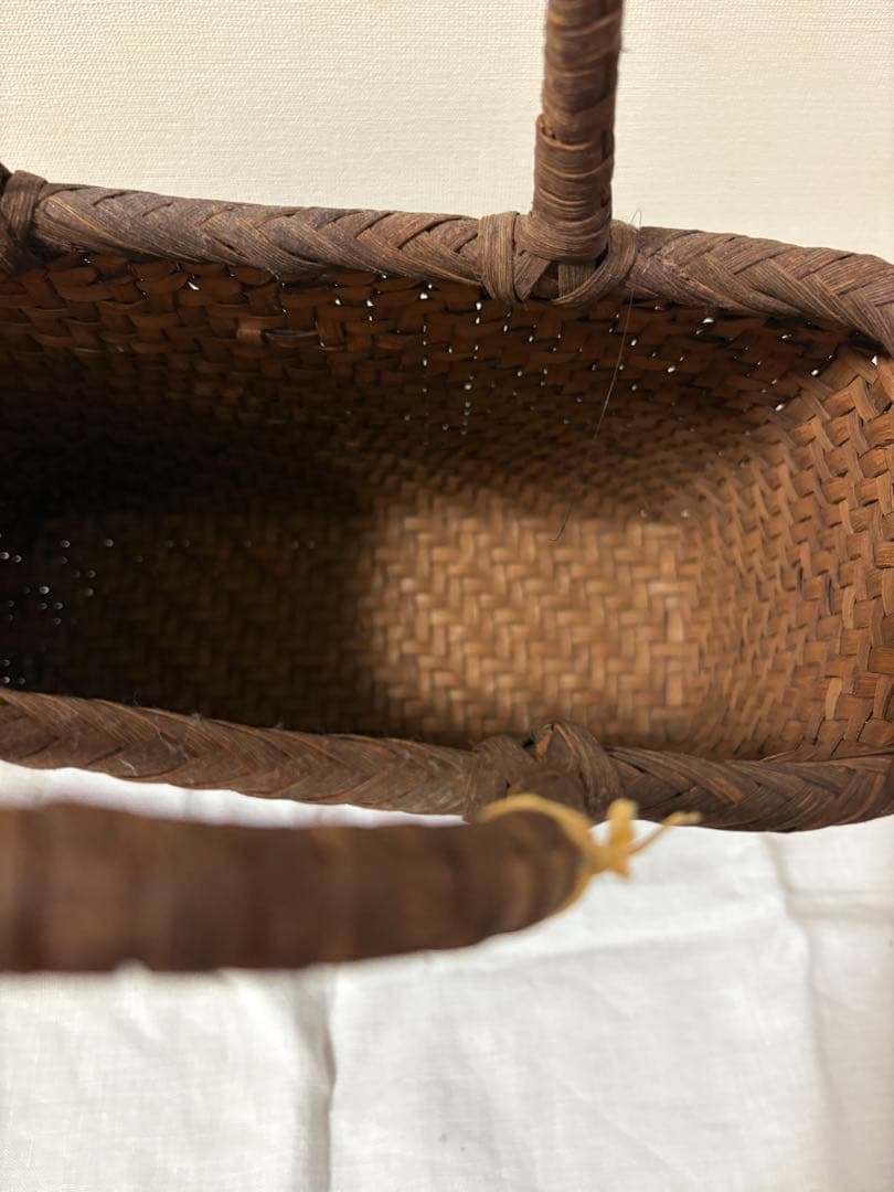 新品未使用　山葡萄かごバッグ 国産