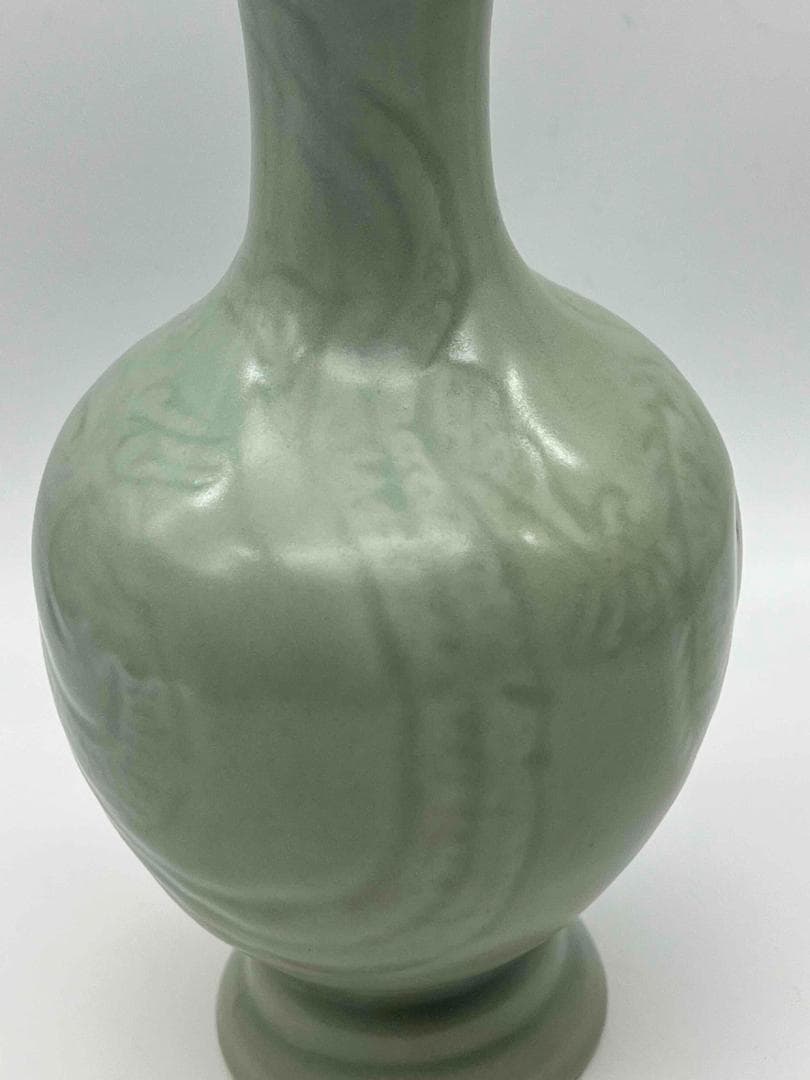 明時代　龍泉窯　青磁龍紋観音瓶　花入　花瓶　茶道具　香道具(C-43)