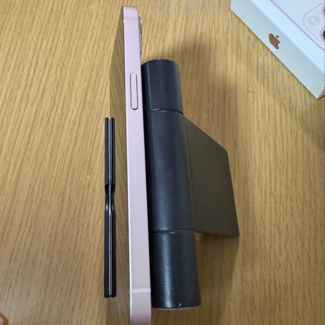 Apple iPhone 13 ピンク 本体　256GB 美品　箱、ケーブル付き