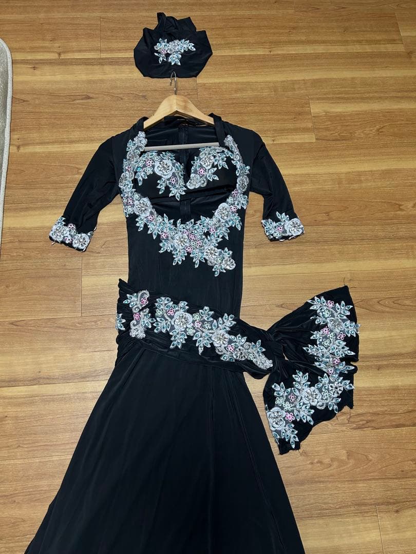 ベリーダンス衣装　サイーディドレス／バラディドレス　ブラック