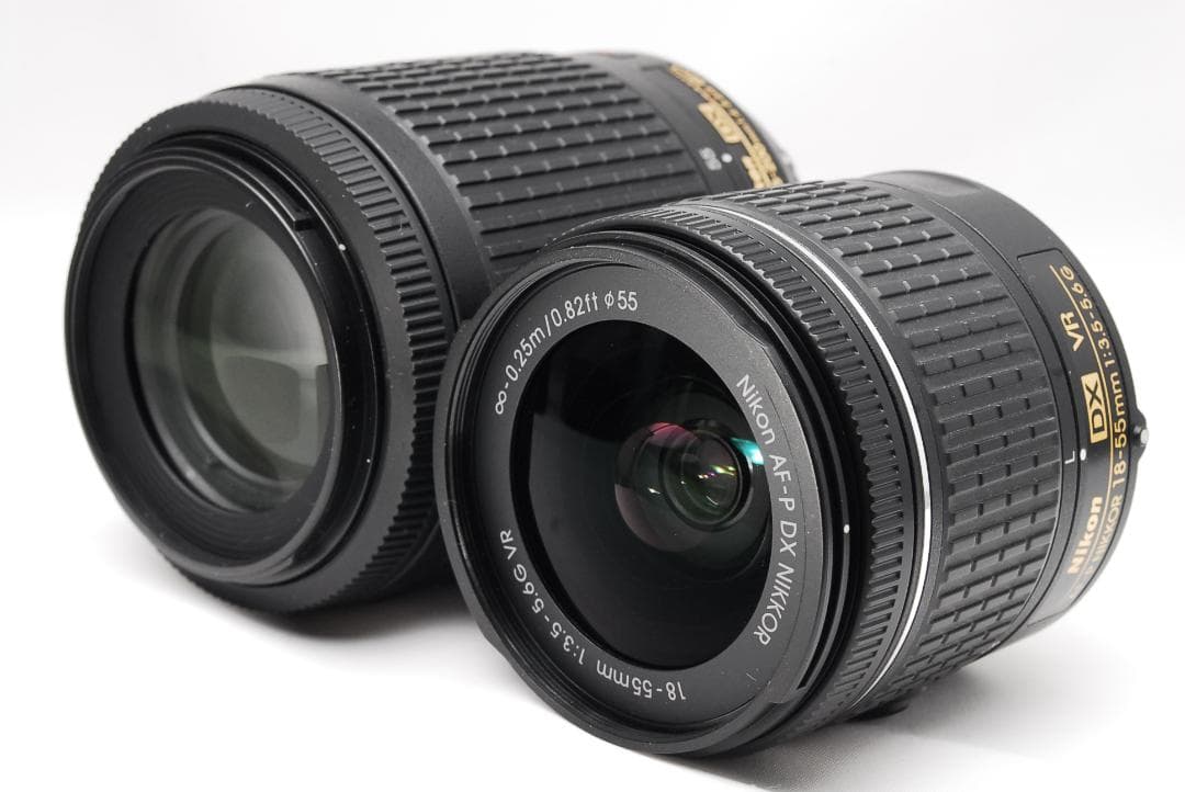 momo ❤美品❤Nikon D5600❤ダブルズームキット❤一眼レフ