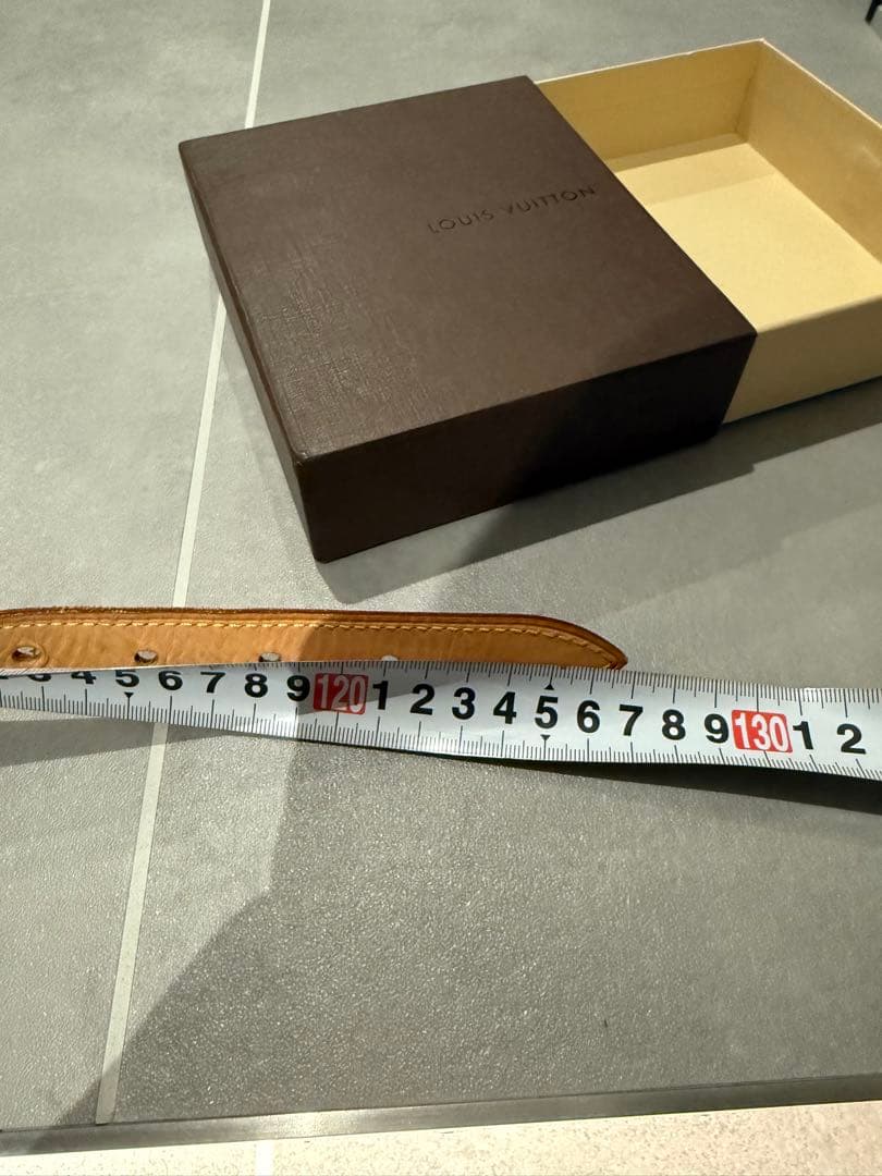 LOUIS VUITTON ヌメ革ショルダーストラップ 120センチ