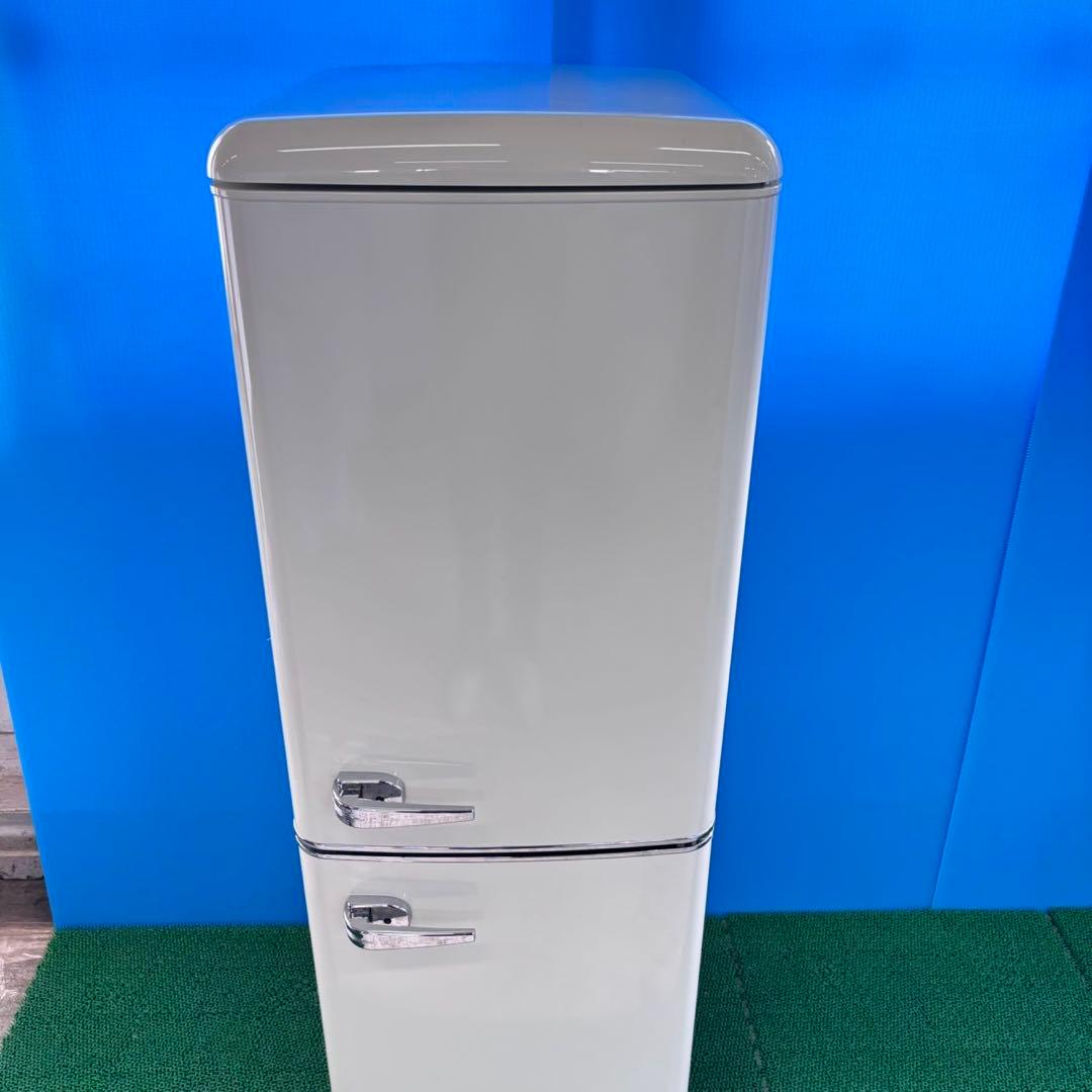 728 冷蔵庫　レトロ　2022年製　極美品　右開き　半年保証　小型　一人暮らし