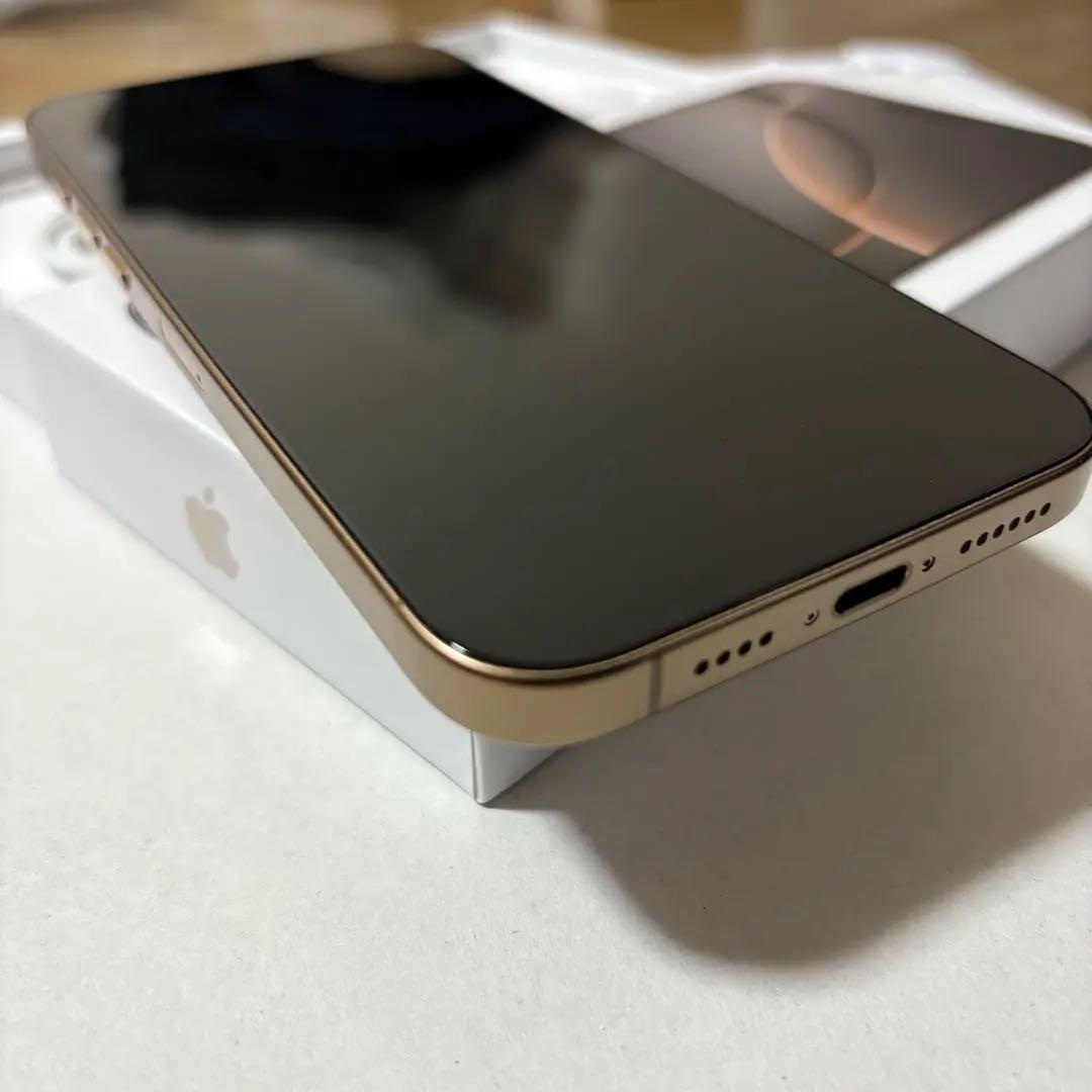 【美品】iPhone16ProMax256デザートチタニウム