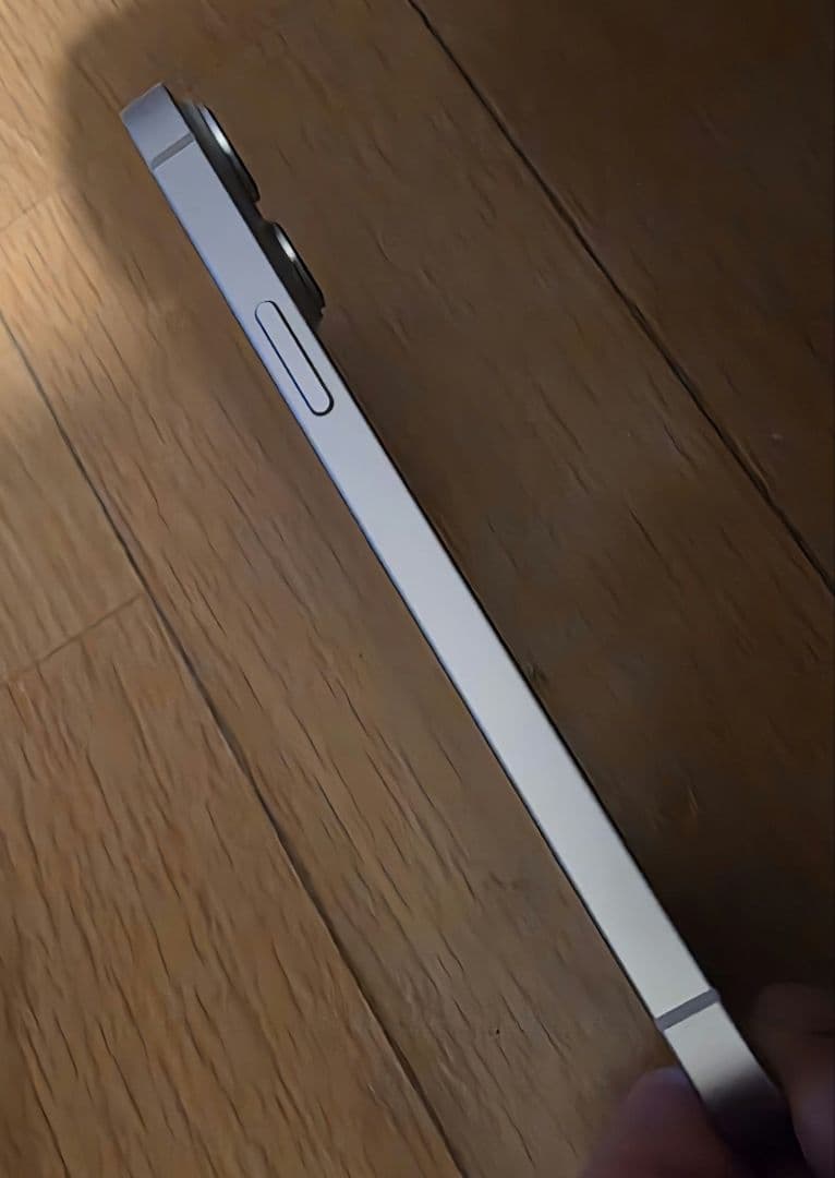 iPhone 14 Plus ホワイト（128GB）最大容量85％｜SIMフリー