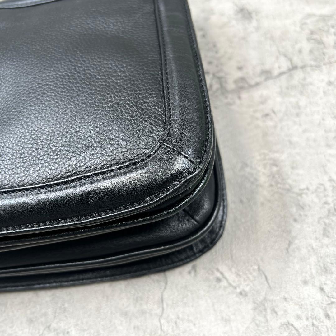 極美品✨トリーバーチ　ショルダーバッグ　デカロゴ　フラップ　レザー　ブラック