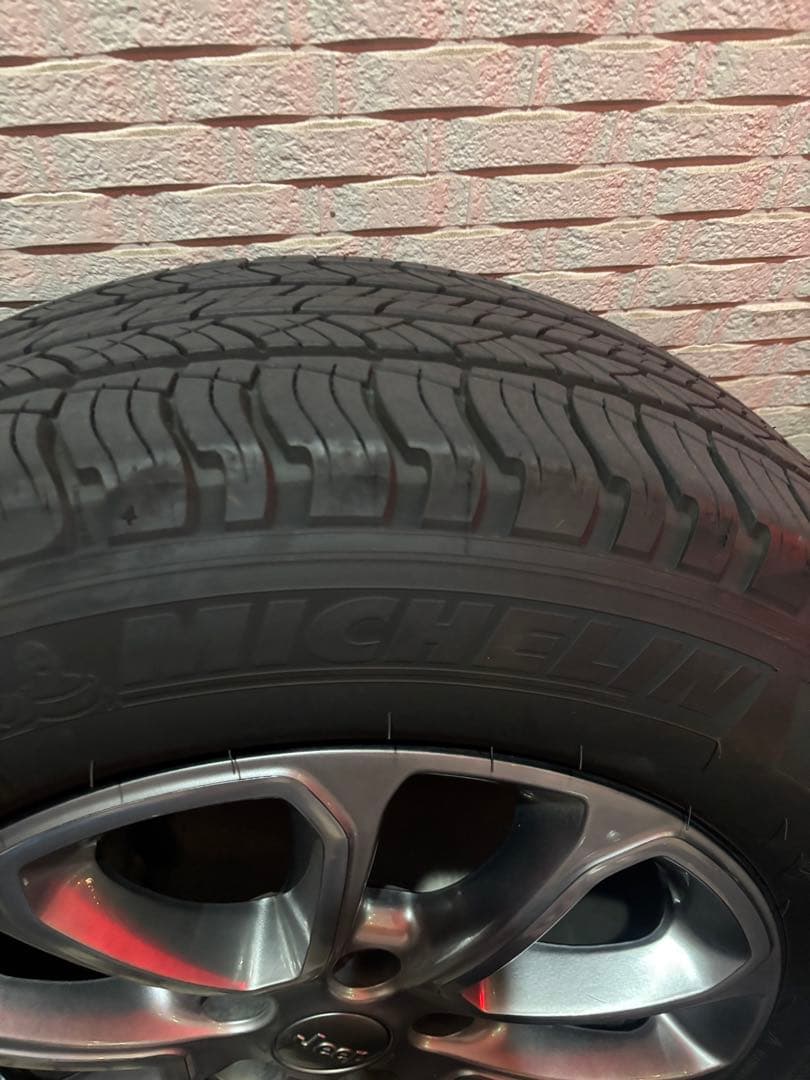 265/60R18グランドチェロキー　18インチ　純正ホイール　タイヤ