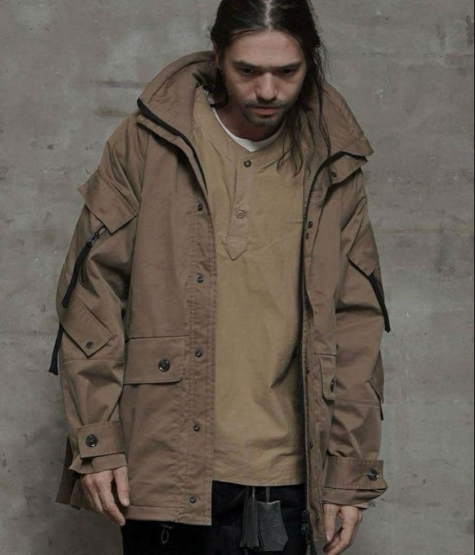 エゴトリッピングego trippingマウンテンパーカー48定価約５万円