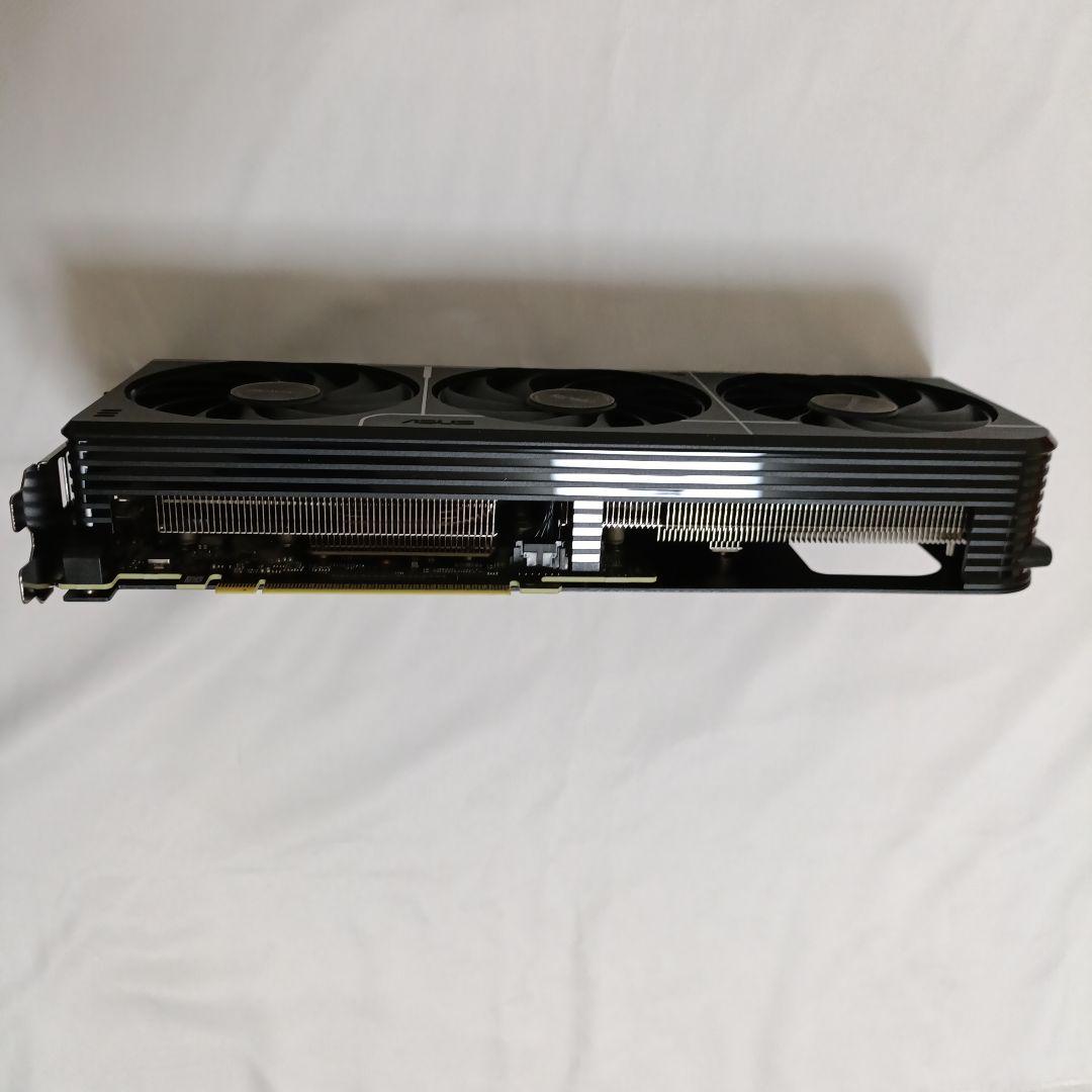 グラフィックボード・グラボ・ビデオカード ASUS Radeon RX 9060 XT 16GB OC