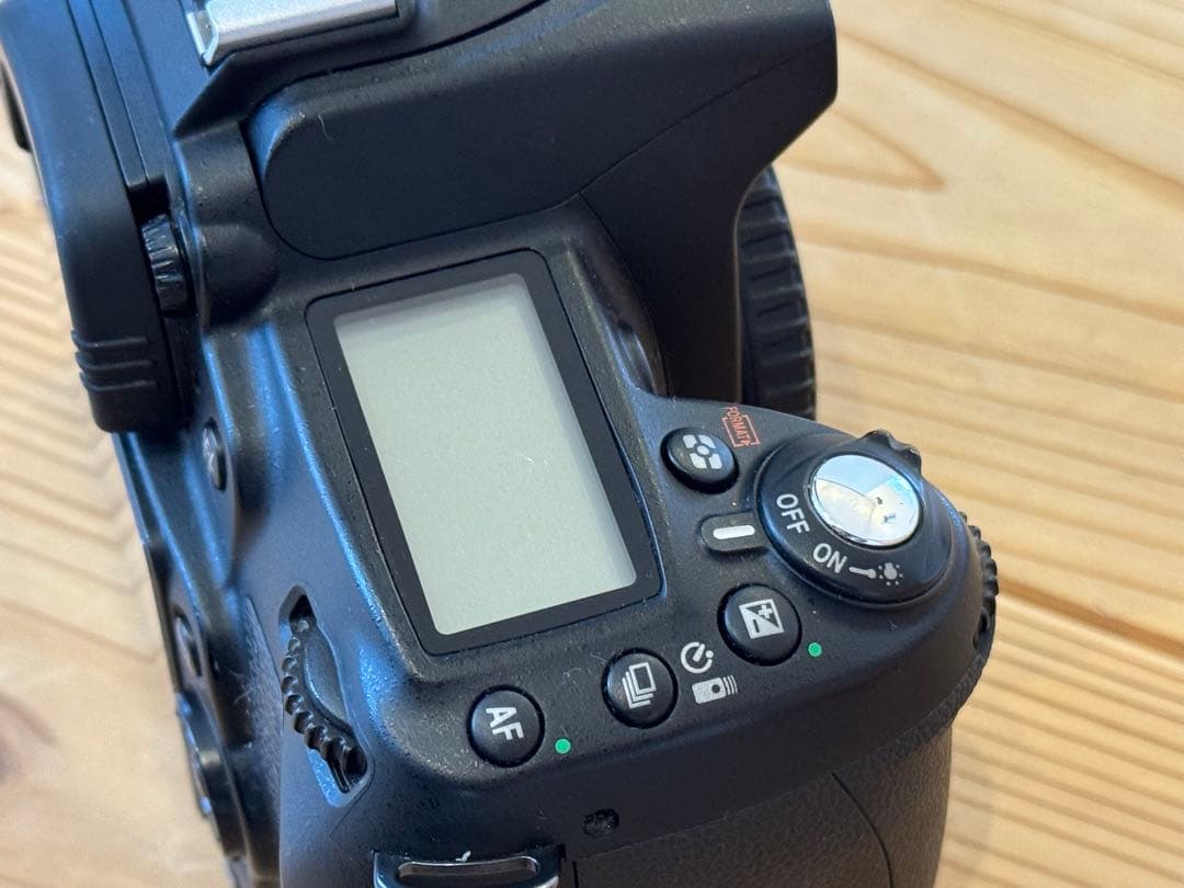 Nikon D90 デジタル一眼レフカメラ