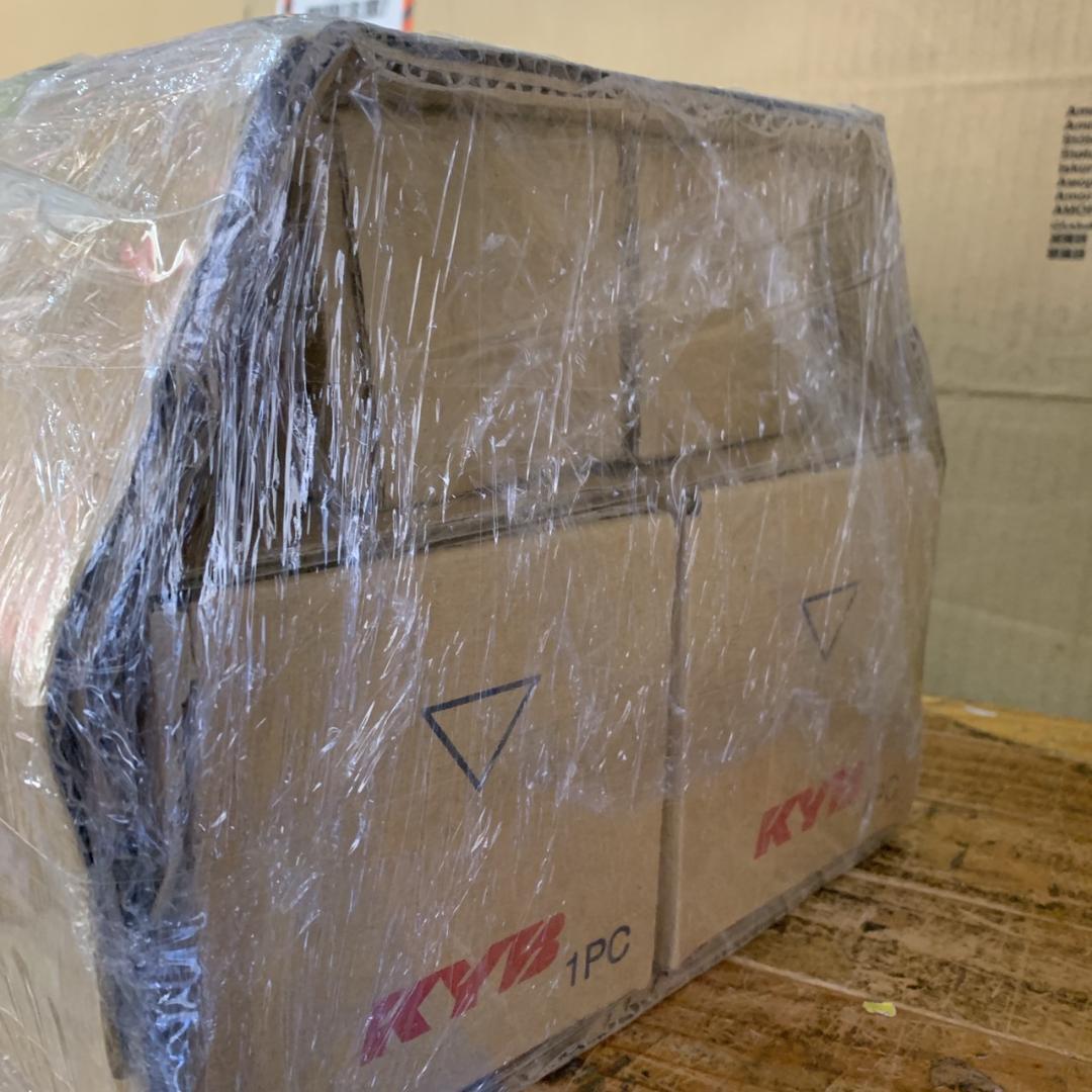 新品 KYBカヤバ EXｔａｇｅエクステージ 1台分 200系ハイエース2WD用