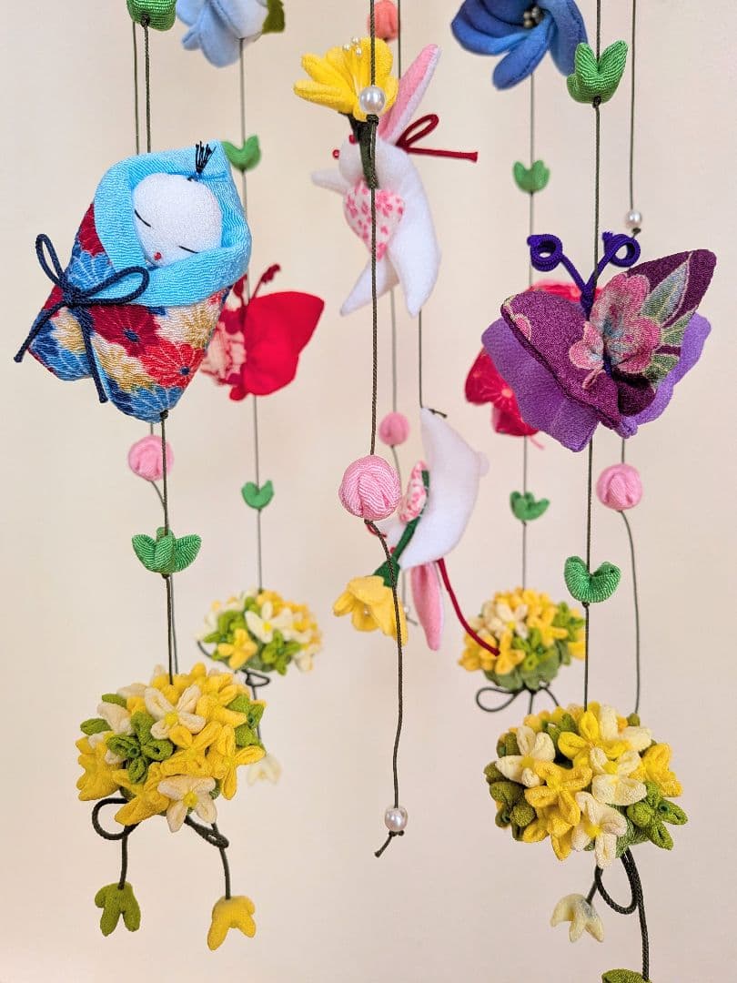 チロルパン「春のつるしかざり」「水仙」