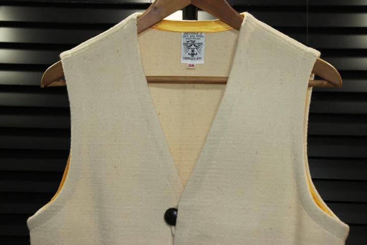 SHIPS 別注 ORTEGA'S オルテガ 無地 赤タグ ベスト ３８