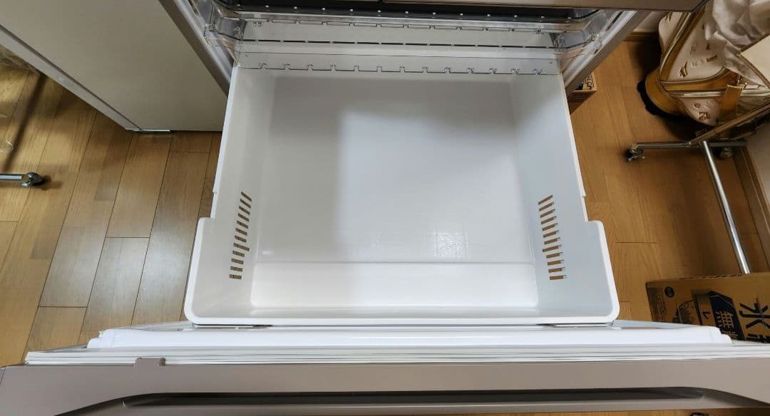 HITACHI 冷蔵庫 プレーンシャンパン 602L