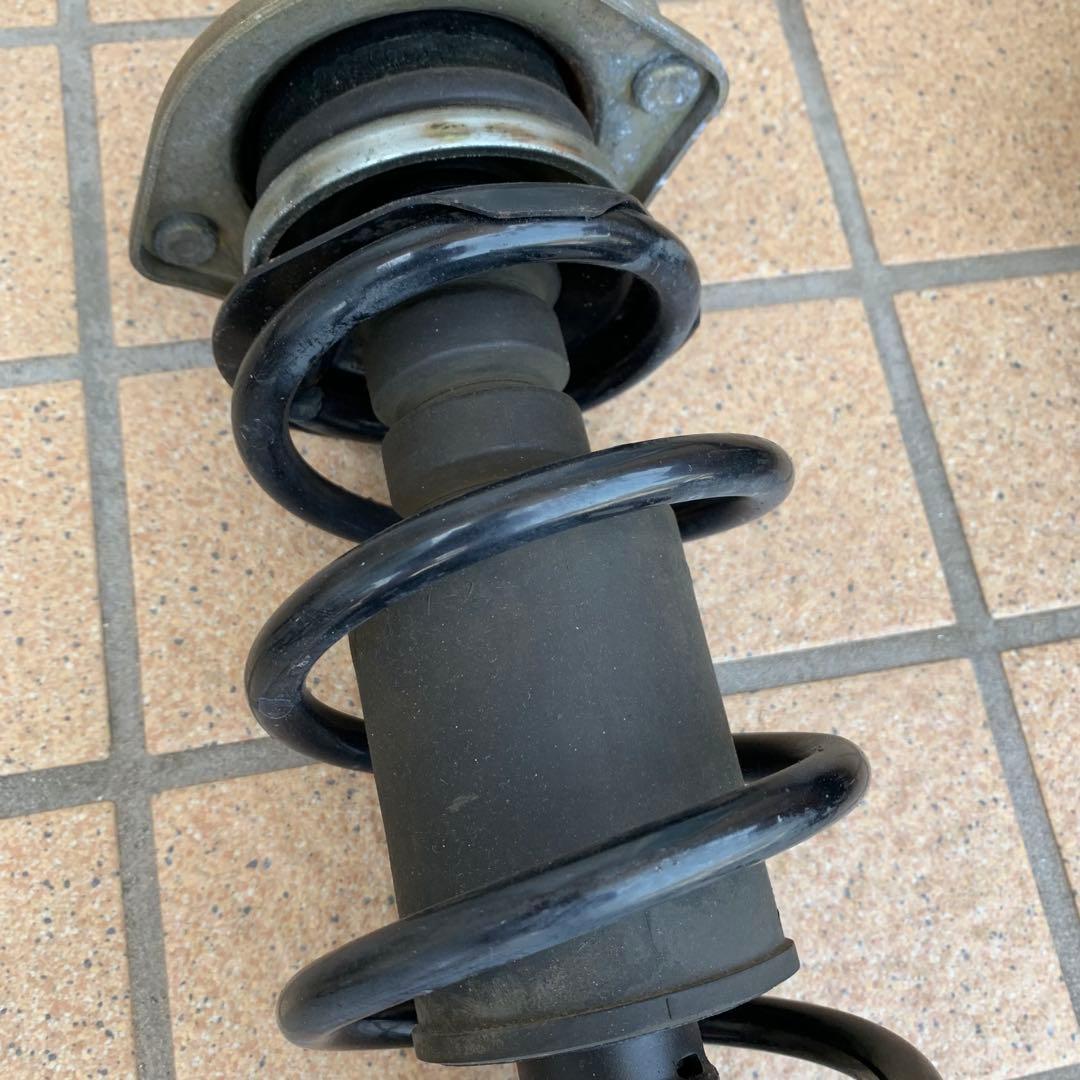 L700S ミラジーノ ストラット ショック&サスペンション アブソーバー