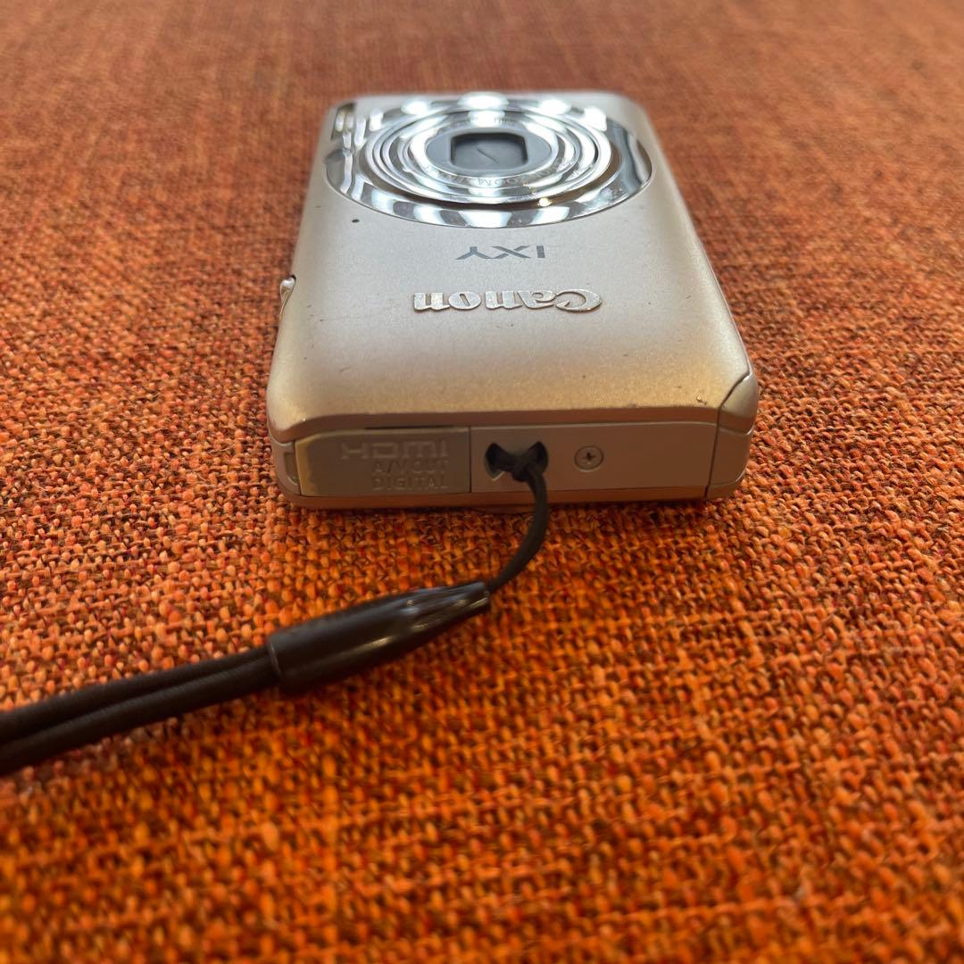 Canon IXY 210F デジタルカメラ シルバー 充電器無/動作未確認