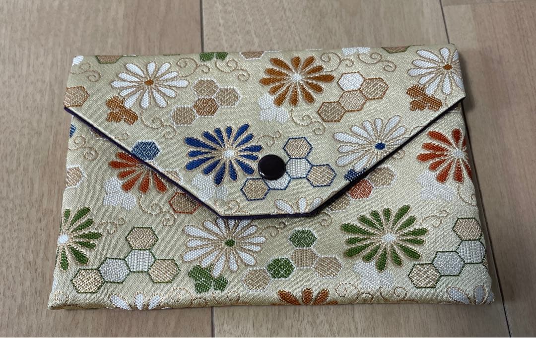 高級御念珠 深海本珊瑚 正絹房仕立箱入り 仏教 葬儀 お参り