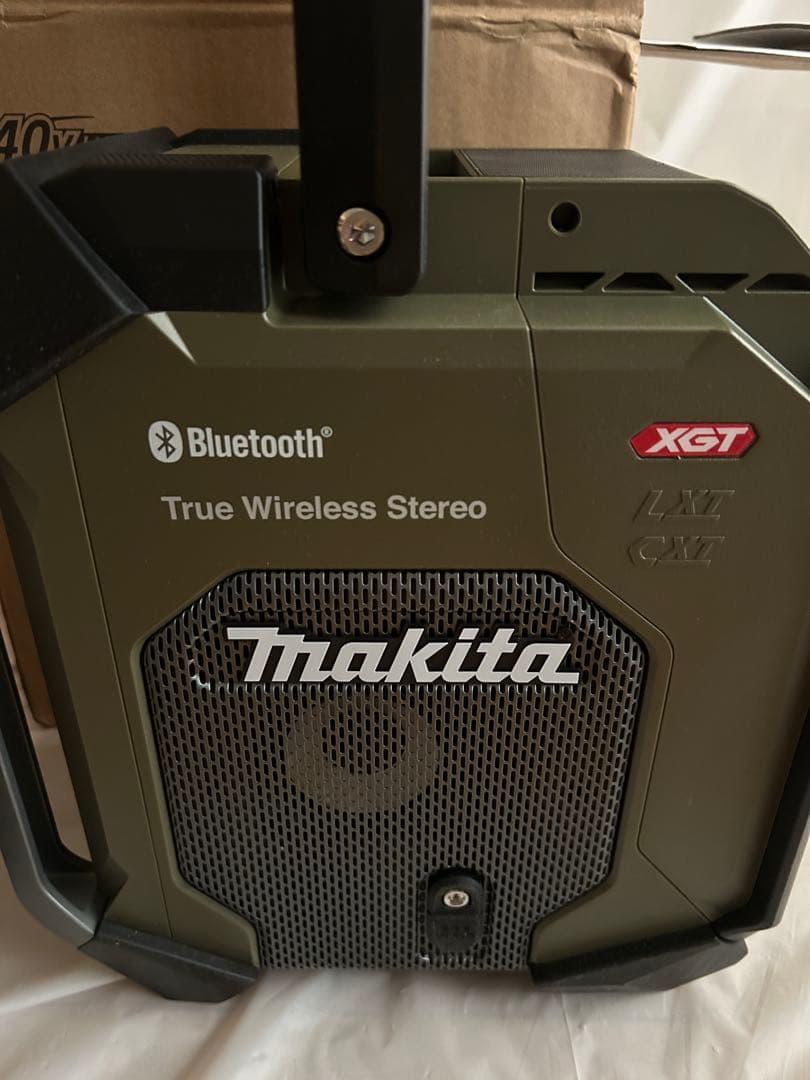 【未使用品】マキタ MR005GZO 充電式現場ラジオ (オリーブ) 本体のみ