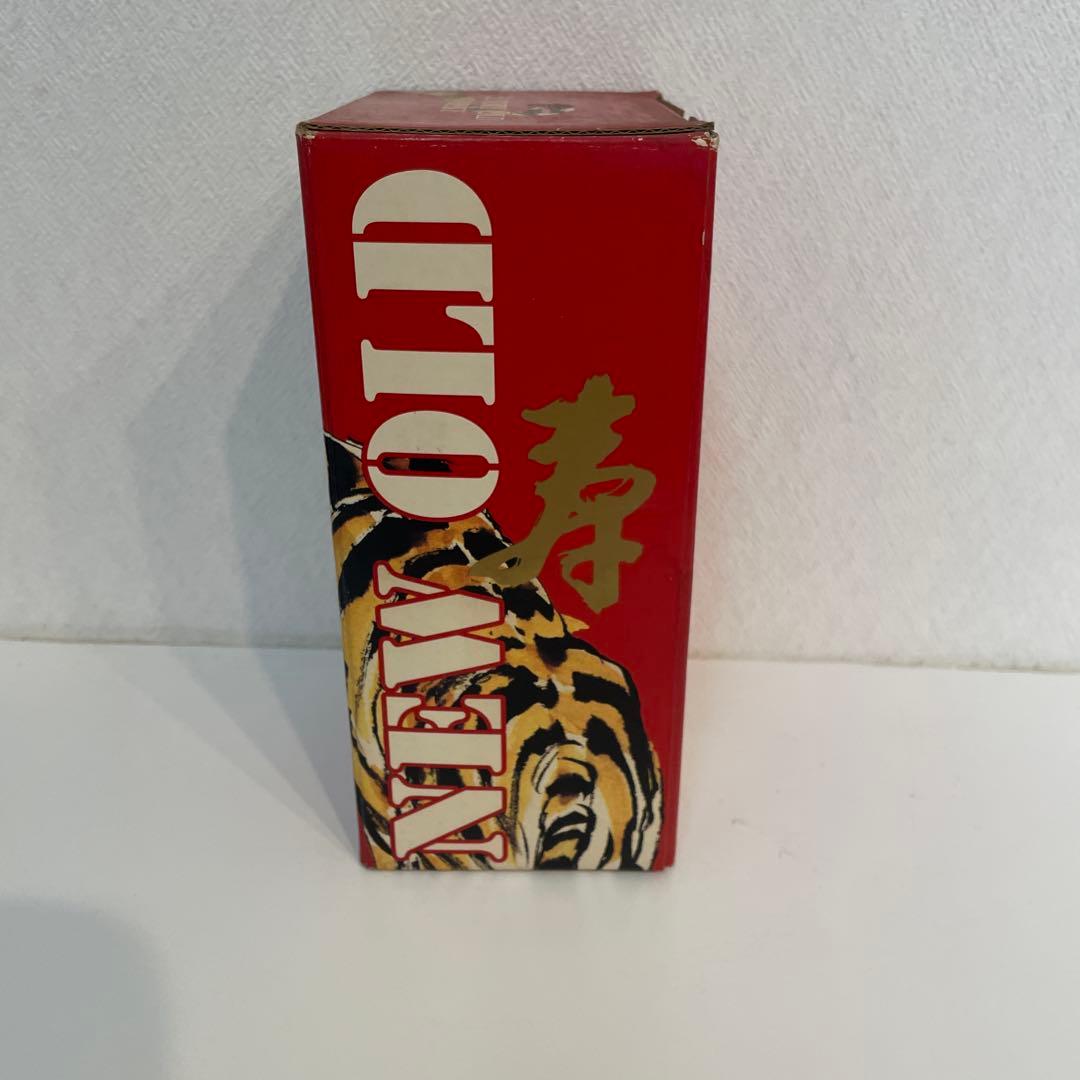 サントリーオールドウィスキー　寅年ラベル