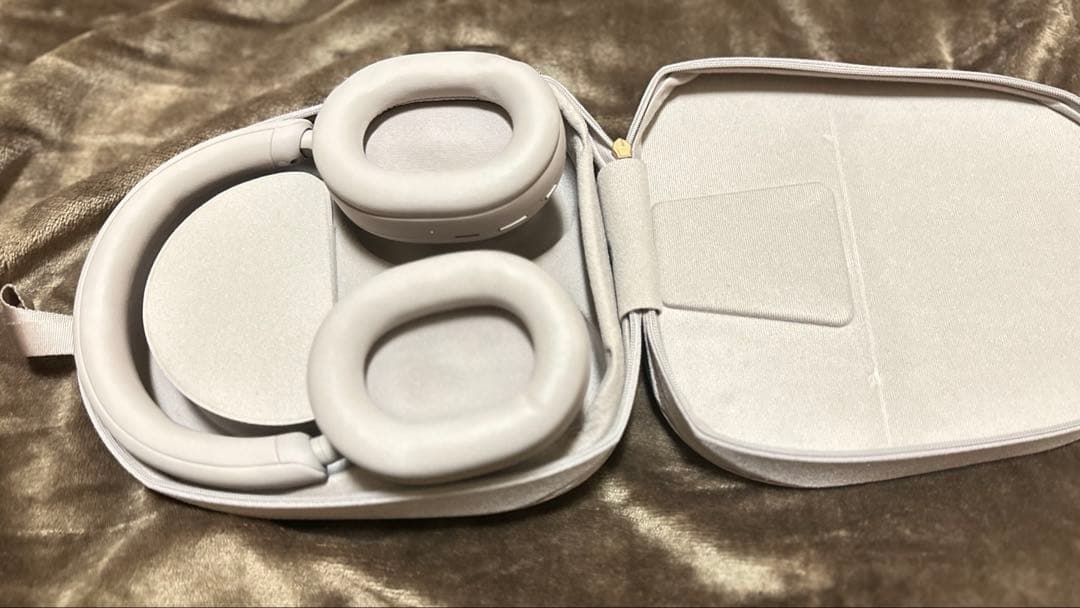 美品WH1000XM5 スモーキーピンク 1/18までの価格