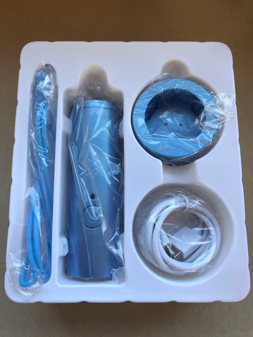 新品未使用　パーソナル　除菌　脱臭　光触媒　空気清浄　　クリアエアー　×4 旅行