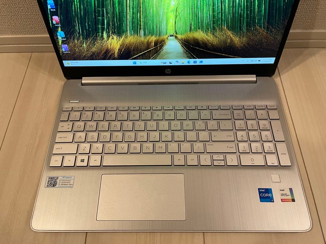 HP 15s-fq4004TU i7 11世代 256GB Office