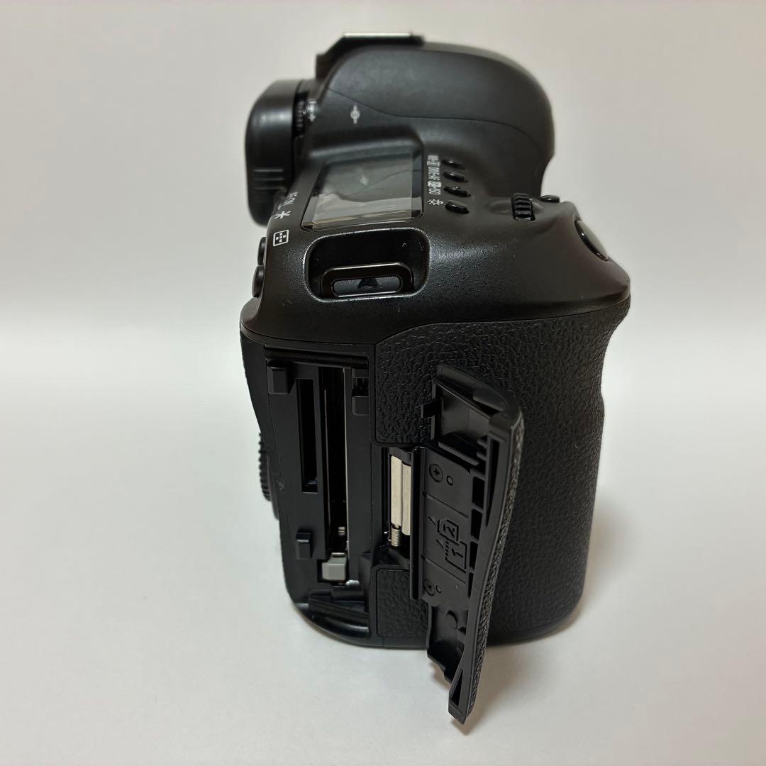 ◆キヤノン EOS 5D Mark IV 本体 5D4 シャッター回数7万回◆