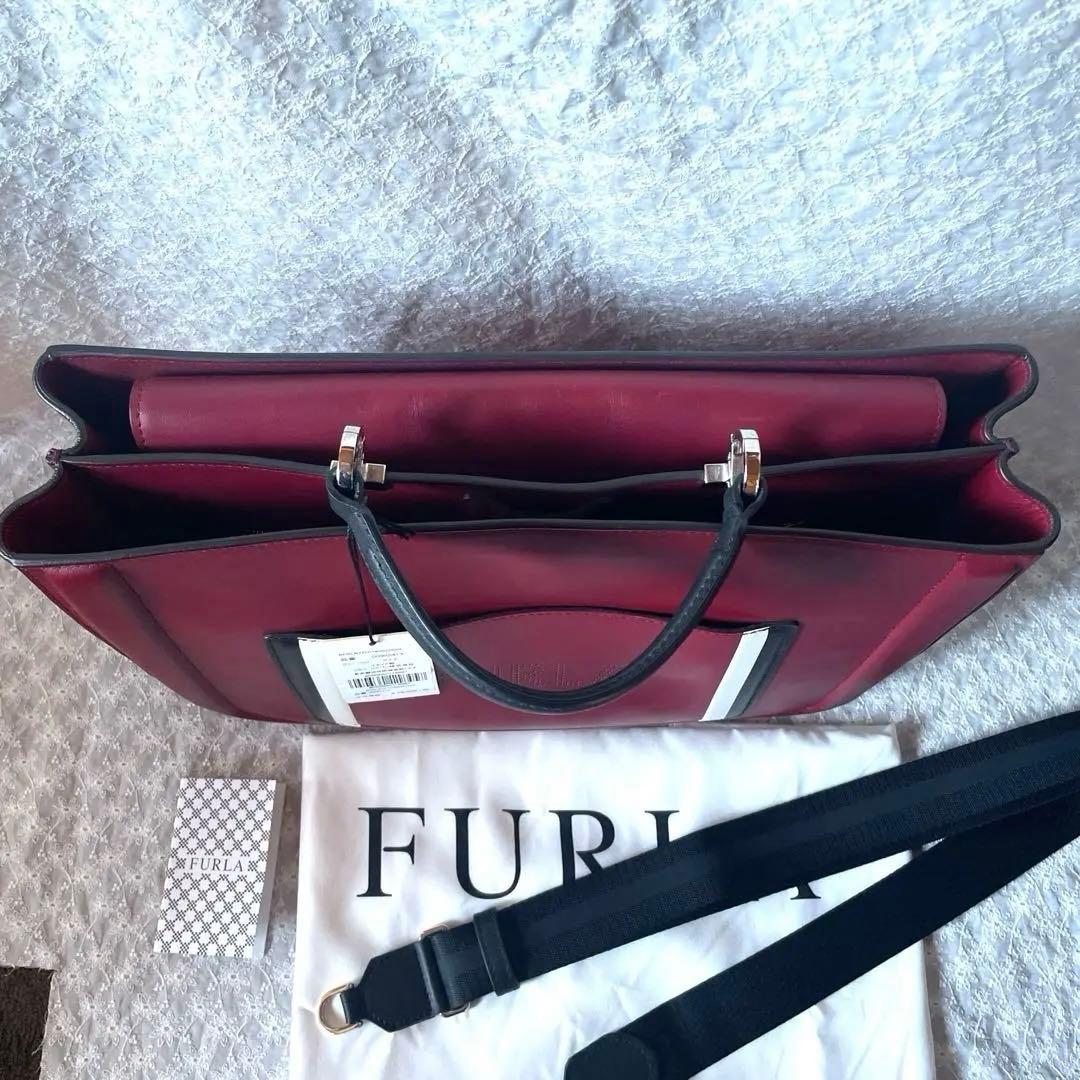 FURLA フルラ ビジネスバッグ　ハンドバッグ ショルダーバッグ 2WY A4