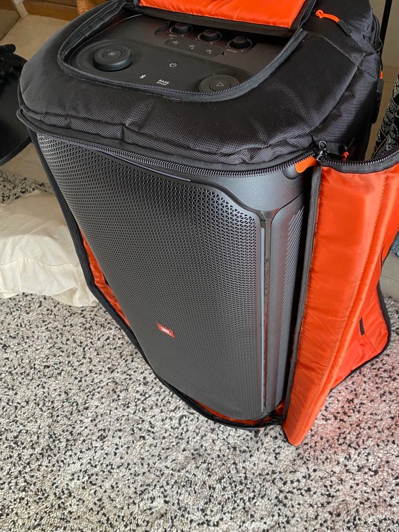 PARTY BOX 710.(専用ケース付き) JBL partybox710