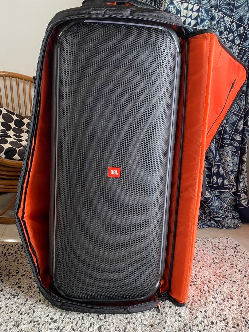 PARTY BOX 710.(専用ケース付き) JBL partybox710