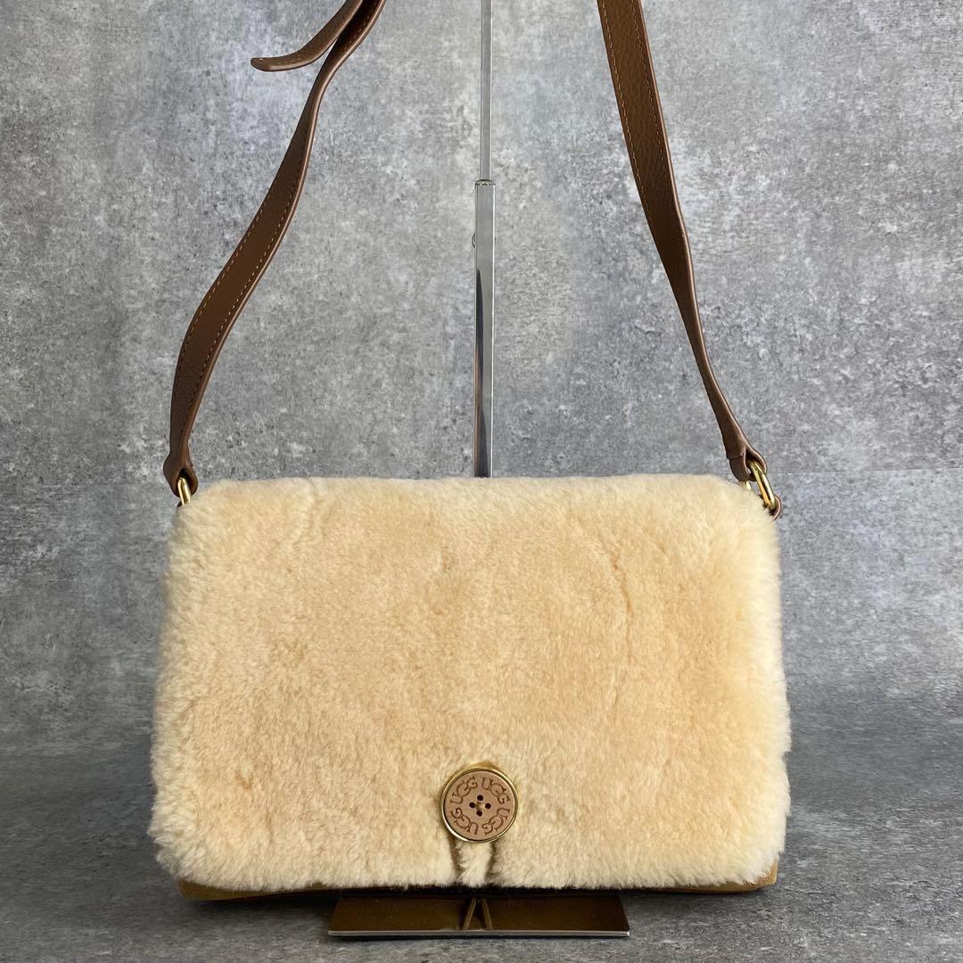 良品 UGG アグ シープスキン ショルダーバッグ スエード本革 ボア ムートン