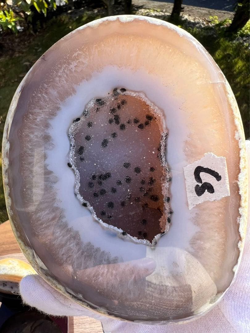 C5トレジャーメノウ 台付き 瑪瑙 風水 聚宝盆アゲート